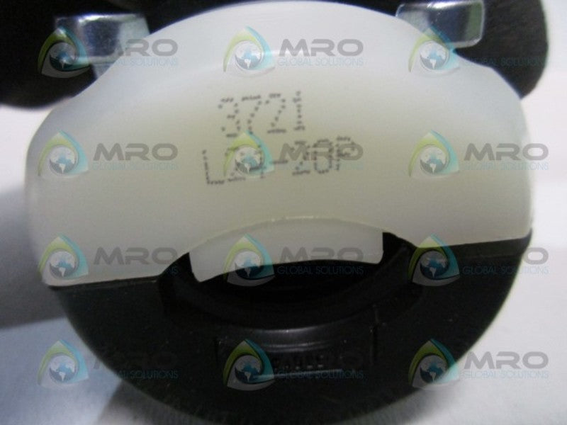 LEVITON  LOCKING PLUG  NSMP
