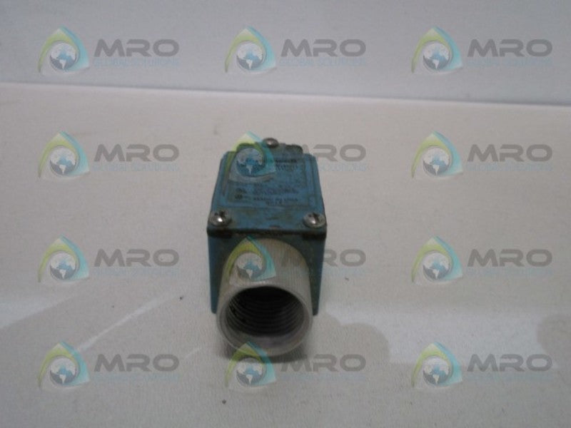 HONEYWELL GLCA01C LIMIT SWITCH (AS PICTURED)  UNMP