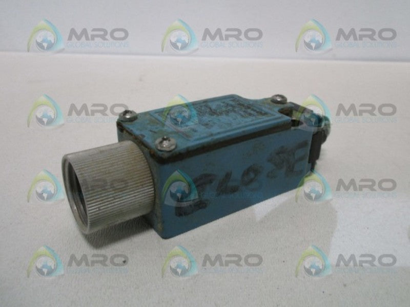 HONEYWELL GLCA01C LIMIT SWITCH (AS PICTURED)  UNMP