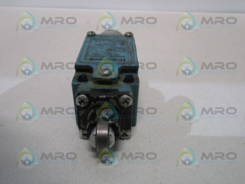 HONEYWELL GLCA01C LIMIT SWITCH (AS PICTURED)  UNMP