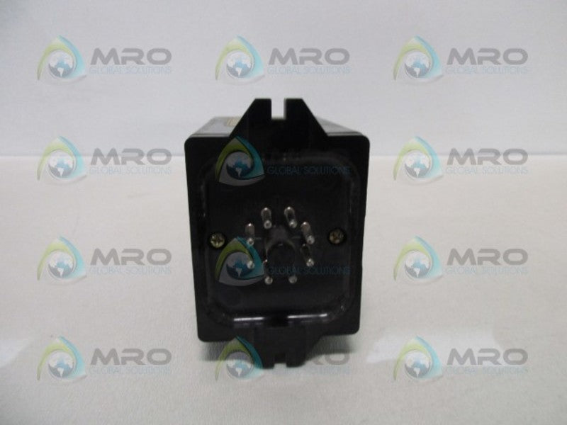 OMRON MODEL STP-MND-AE-UA SYNCHRONOUS MOTOR TIMER  UNMP