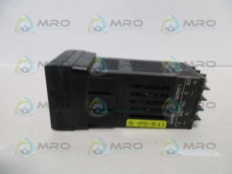 ATHENA XT16KFSB00BD TEMPERATURE CONTROLLER  NSNP