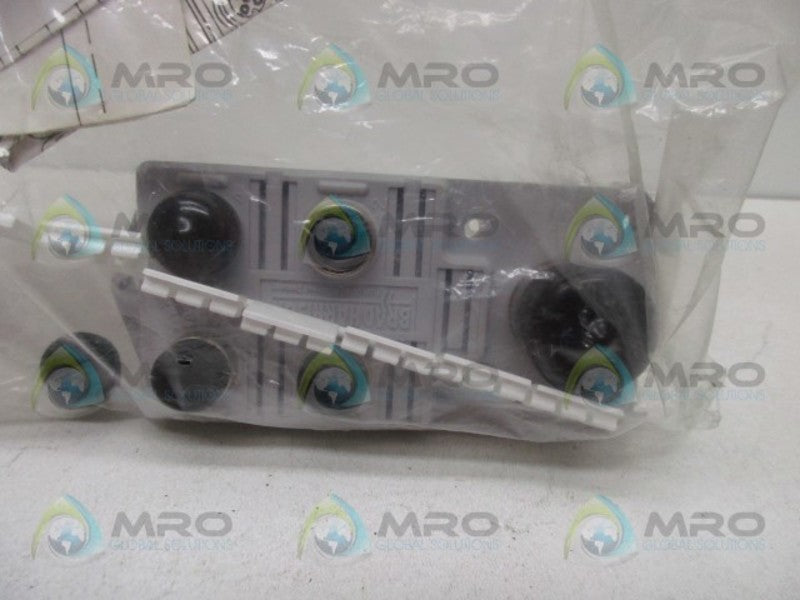 BRAD HARRISON DND4200 TOP MOUNT 4 OUTLET * NEW IN FACTORY BAG *