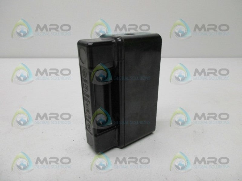 CE TYPE C30 FUSE HOLDER  UNMP