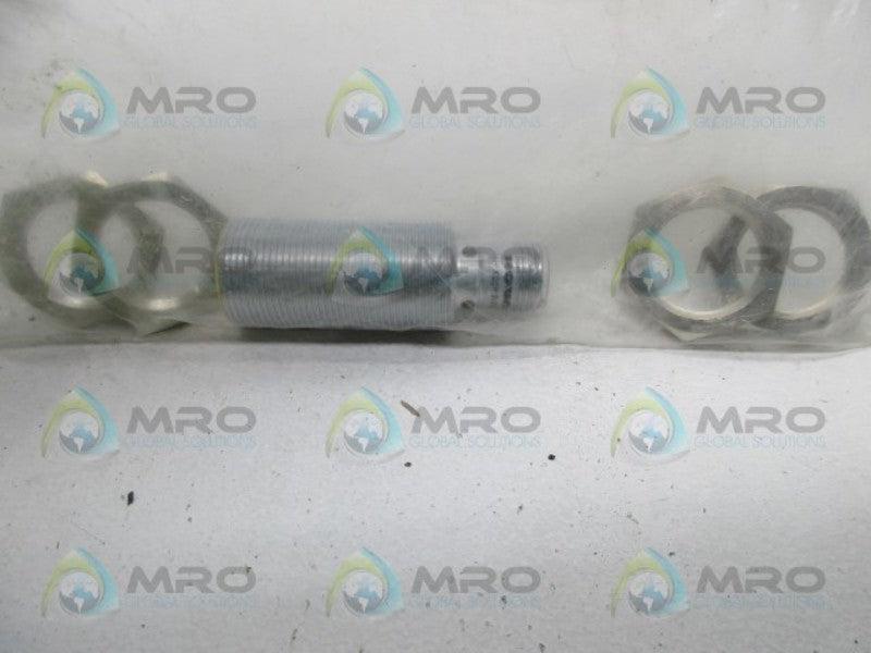 TURCK B15-M13-AP6X-H1141 PROXIMITY SWITCH  NSNP IN BAG