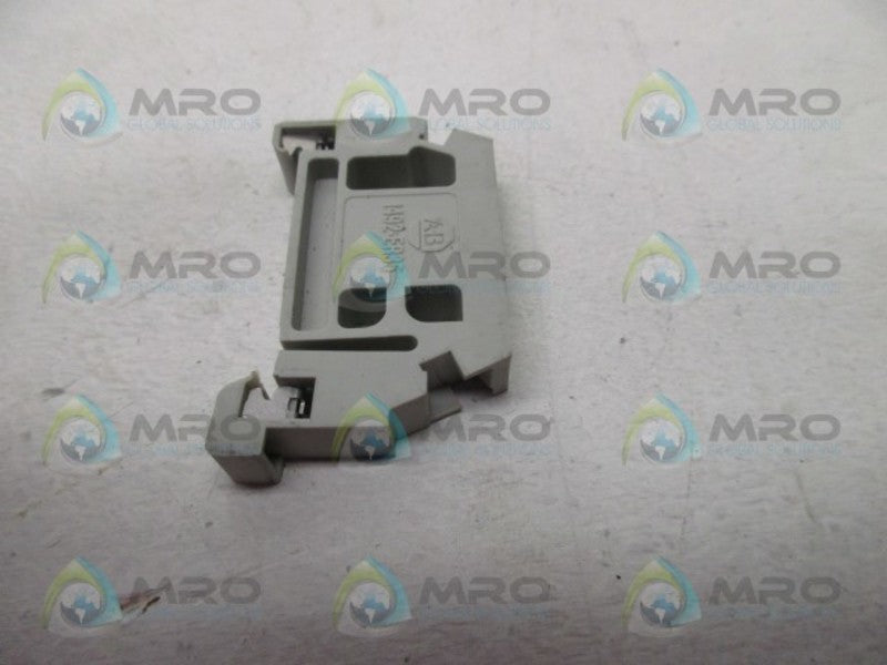 ALLEN BRADLEY 1492-ER35 SCEWLESS END RETAINER  UNMP