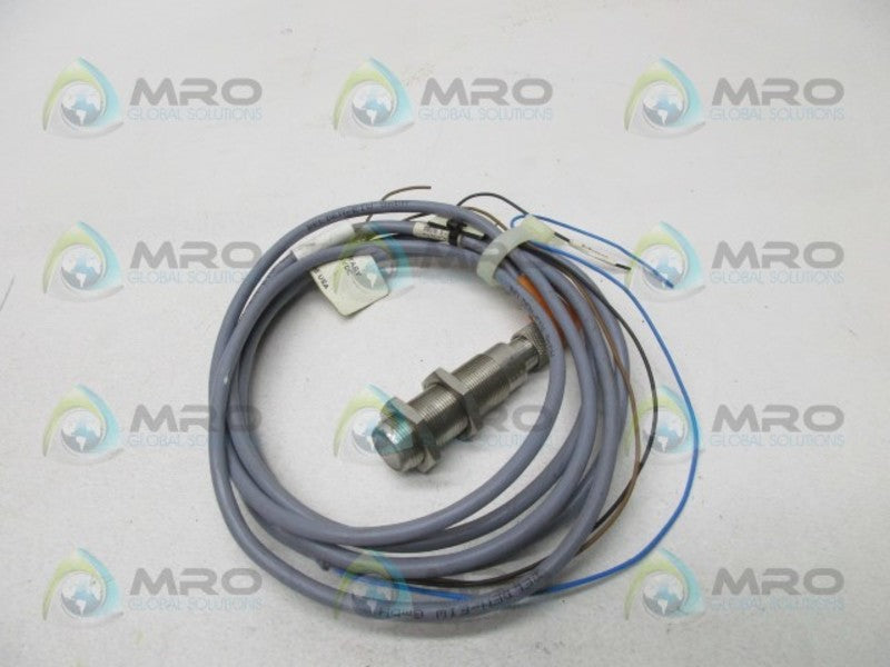 BALLUFF BOS18E-OS-1UB-E5-D-S4 PHOTOELECTRIC SENSOR (AS PICTURED)  UNMP