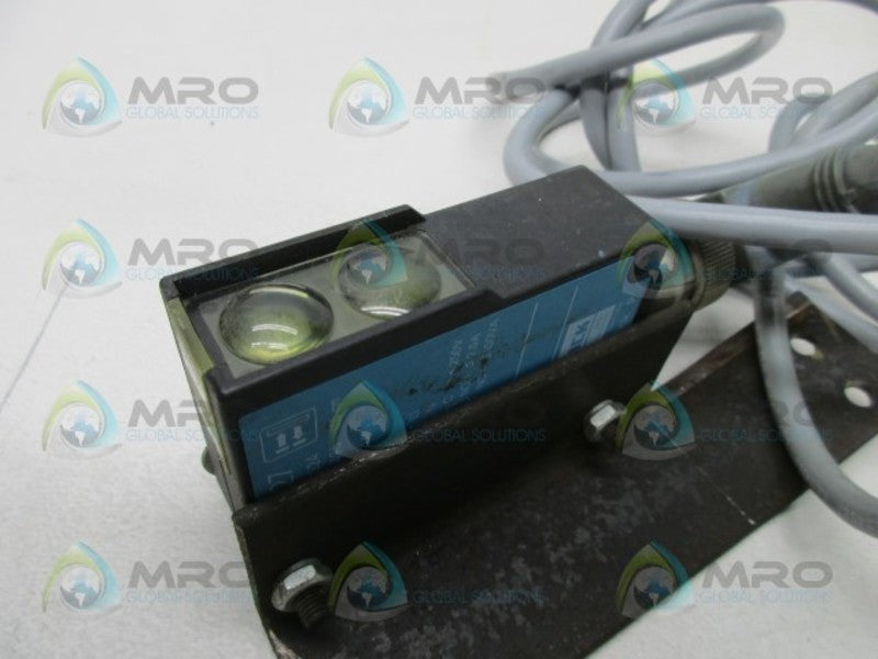 SICK WT27-2R830S24 PROXIMITY PHOTOELECTRIC (AS PICTURED)  UNMP