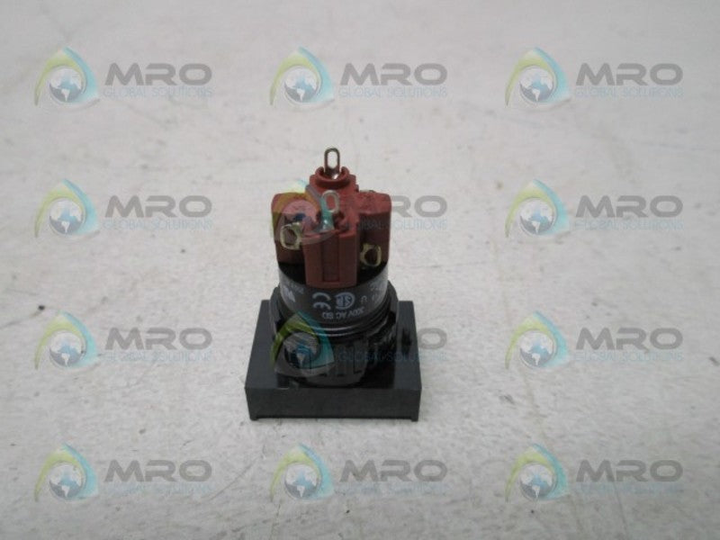 EAO 31-121.025-2 ILLUMINATED PUSHBUTTON SWITCH  NSNP
