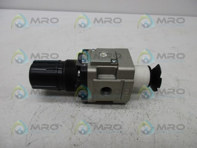 SMC AW30-02D FILTER REGULATOR (AS PICTURED)  UNMP