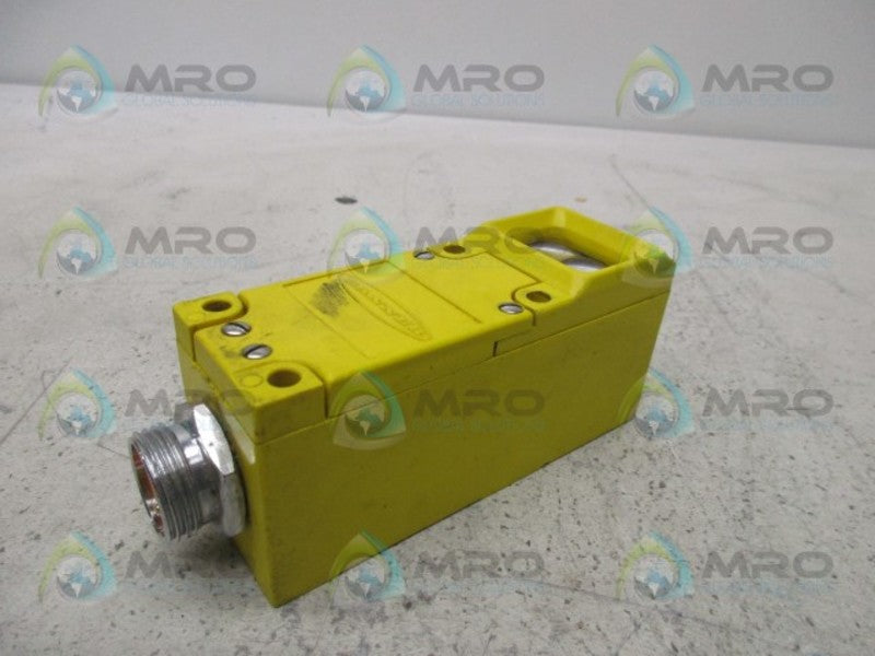 BANNER ENGINEERING 2L1-2A-2LM3 MULTI BEAM  UNMP
