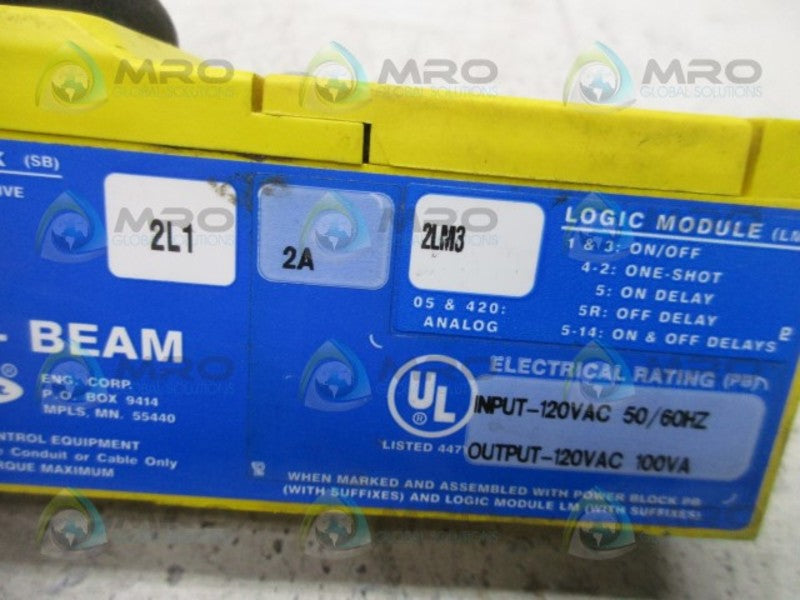 BANNER ENGINEERING 2L1-2A-2LM3 MULTI BEAM  UNMP