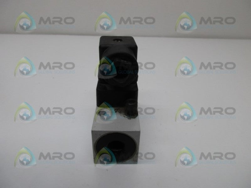 FESTO PEV-1/4-B PRESSURE SWITCH (AS PICTURED)  UNMP