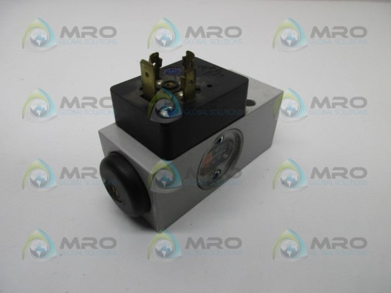 FESTO PEV-1/4-SC-0D PRESSURE SWITCH W/ ADJUSTABLE SENSOR  UNMP