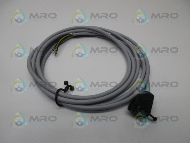 FESTO 151688 PLUG SOCKET W/ CABLE  NSNP