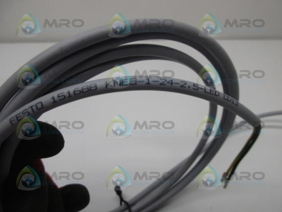 FESTO 151688 PLUG SOCKET W/ CABLE  NSNP