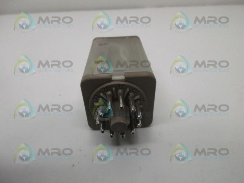 KUHNKE UF3N-230VAC1 REALY SOCKET  UNMP
