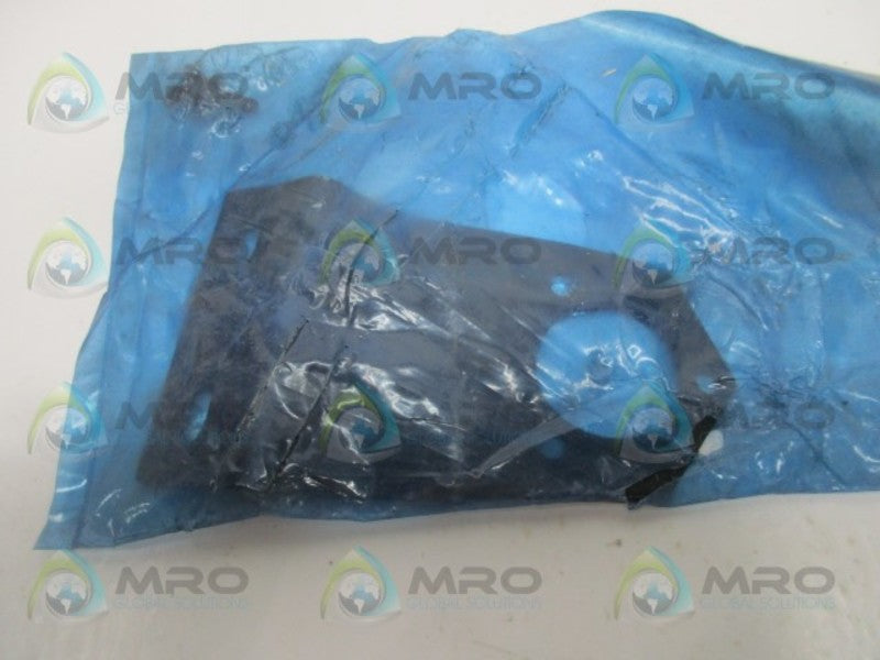 SMC BE50 BRACKET ASSEMBLY * NEW IN FACTORY BAG *