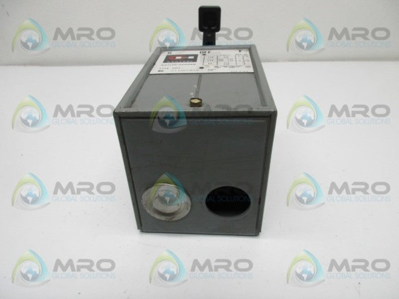 CUTLER HAMMER 944IH284C REVERSING DRUM SWITCH  UNMP
