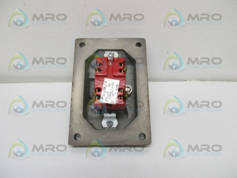 CROUSE HINDS DSD934 SWITCH 20AMP 2P  NSNP
