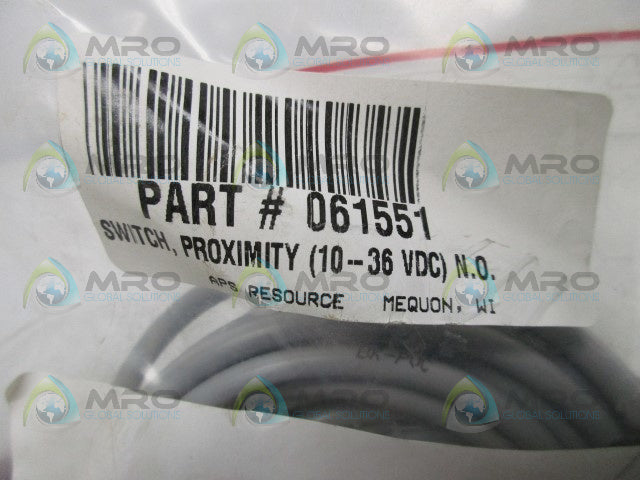 IFM EFECTOR 061551 PROXIMITY SWITCH * NEW IN BAG *