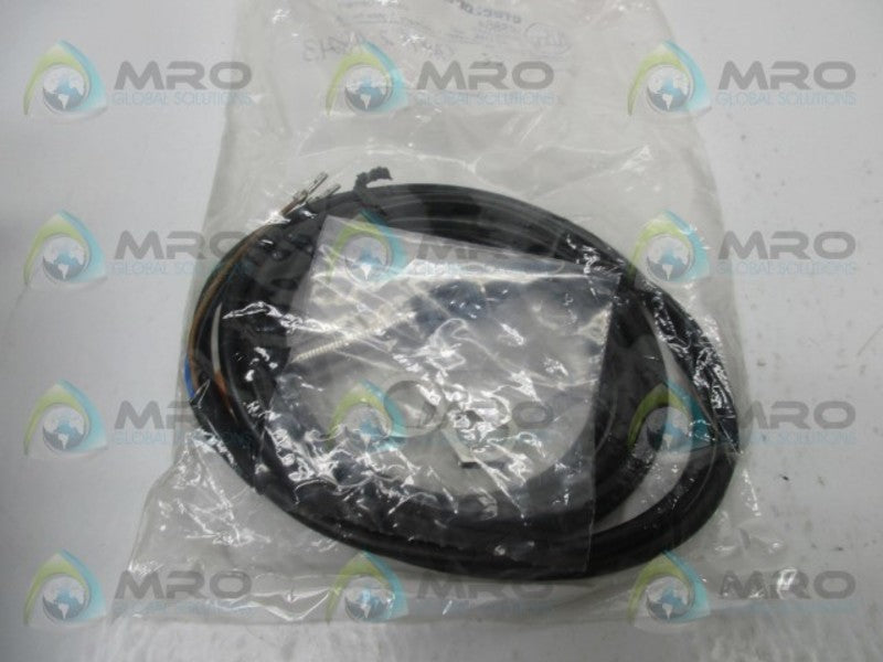 IFM EFECTOR IF5864 INDUCTIVE SENSOR  NSMP