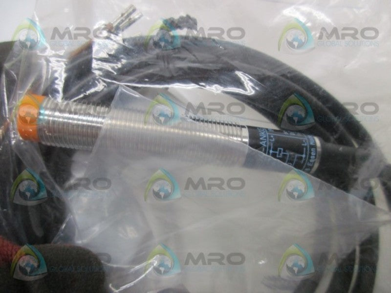 IFM EFECTOR IF5864 INDUCTIVE SENSOR  NSMP