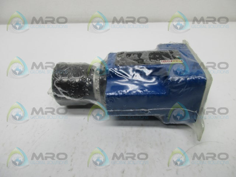 REXROTH R900205513 VALVE * NEW IN ORIGINAL PACKAGE *