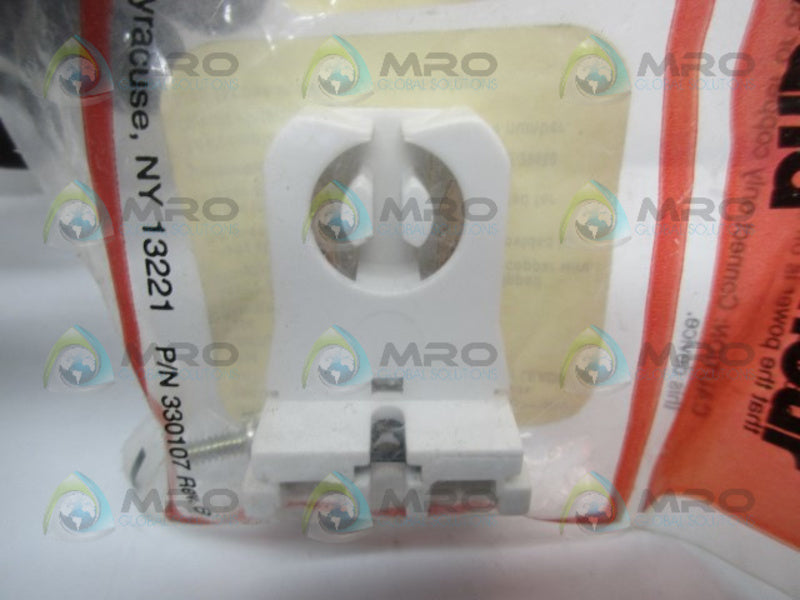 PASS & SEYMOUR 13053-UN HOLDER FOR FLUORESCENT * NEW IN FACTORY BAG *