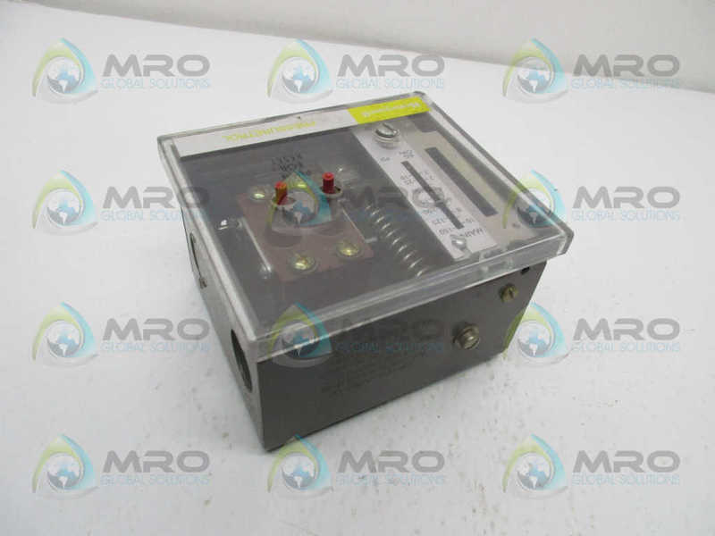 HONEYWELL L4079A1050 PRESSURETROL LIMIT CONTROLLER  UNMP