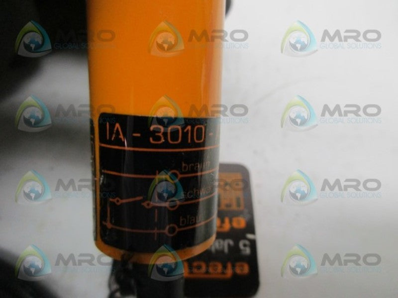 IFM EFECTOR IA-3010-ANOG PROXIMITY SWITCH  NSMP