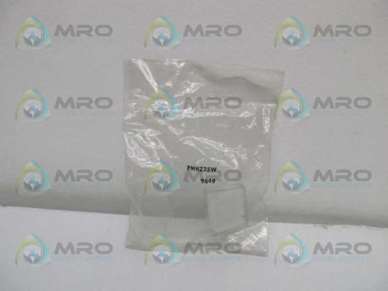 MICRO SWITCH PMHZ25W LENS FLUSH 22MM SQUARE  NSMP