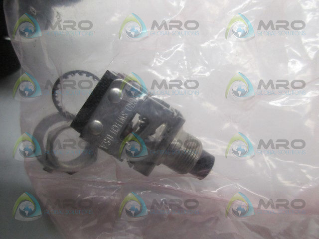 MICROSWITCH 2PB11 PUSHBUTTON SWITCH * NEW IN FACTORY BAG *