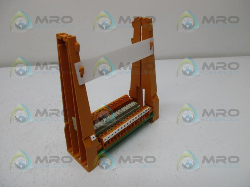 WEIDMULLER 0586761001 INTERFACE PLUG IN CONNECTOR TERMINAL FEMALE  NSMP