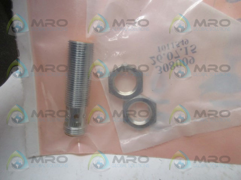 IFM EFECTOR IFS204 INDUCTIVE PROXIMITY SENSOR * NEW IN FACTORY BAG *