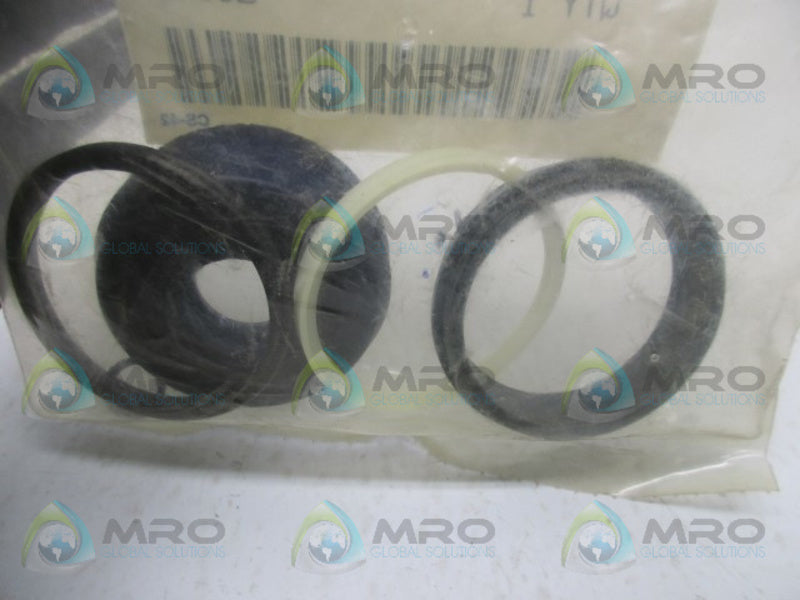 REXROTH P-068151-K0002 REBUILD KIT * NEW IN FACTORY BAG *