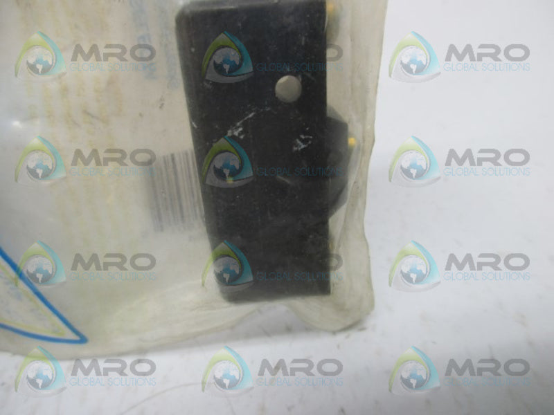 SLECTA BZ-2R-A2-BG BASIC SWITCH * NEW IN FACTORY BAG *