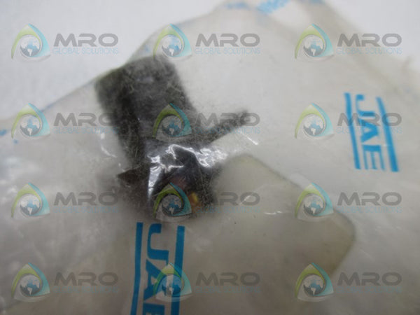 JAE JL04V-2E10SL-3PE-B CONNECTOR 3PIN  NSMP