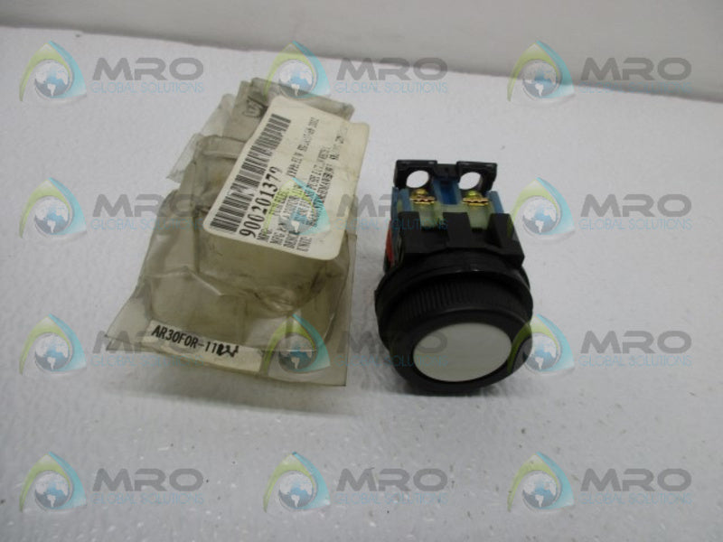 FUJI ELECTRIC AR30F0R-11W PUSHBUTTON FLUSH  NSMP