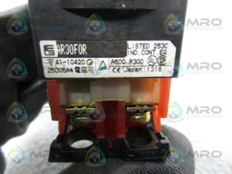 FUJI ELECTRIC AR30F0R-11W PUSHBUTTON FLUSH  NSMP