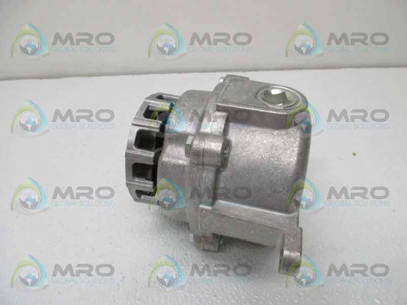 CROUSE HINDS HRC2 THERMOSTAT  NSMP