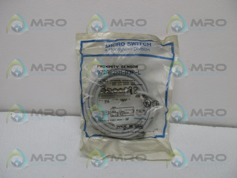 MICRO SWITCH 972AB2XM-A3P-L PROXIMTIY INDUCTIVE SWITCH * NEW IN FACTORY BAG *