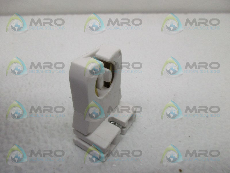 EAGLE 2510W-BOX LAMP HOLDER (IN BOX)  NSNP