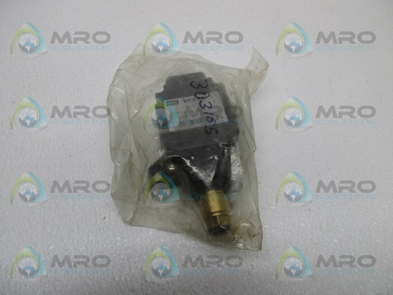 SKF DS-W5-4 PRESSURE SWITCH * NEW IN FACTORY BAG *