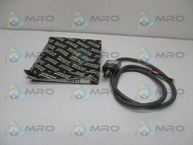HONEYWELL 914CE28-3 LIMIT SWITCH  NSMP