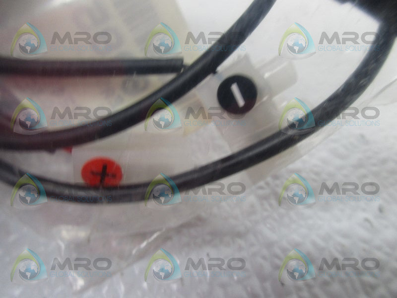 INDUSTRIAL MRO PDC-F ELECTRICAL CONNECTOR * NEW IN BAG *