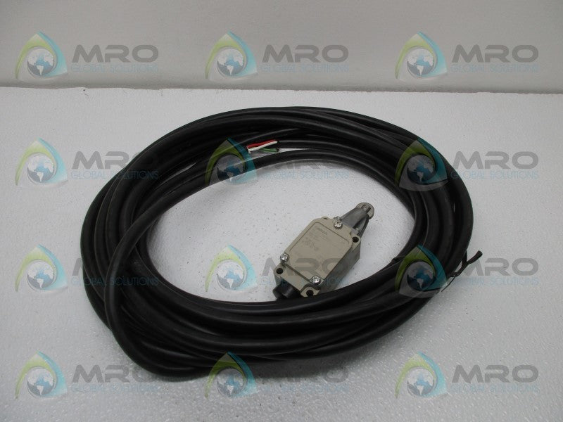 OMRON WLD2-RP60U PROXIMITY SENSOR W/ CABLE  UNMP