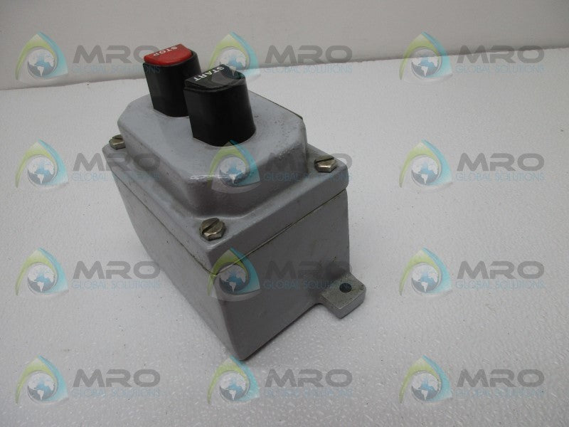O-Z/GEDNEY SCAD12B2P3P START/STOP HAZARDOUS PUSHBUTTON STATION  NSNP