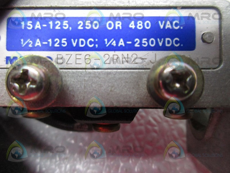 MICRO SWITCH BZE6-2RN2-J (GREY)(MISSING BASE)  UNMP
