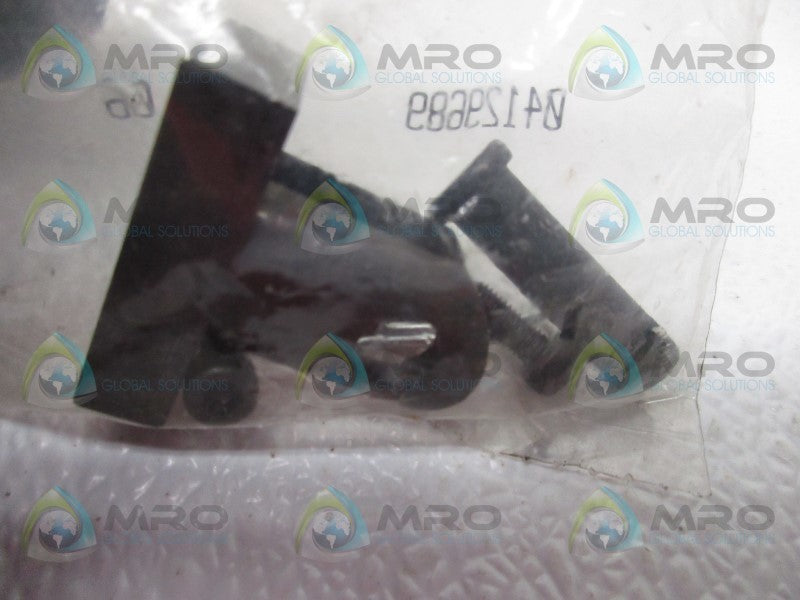 INDUSTRIAL MRO 12407 1-1/8 UM CYL CLEVIS MTG KIT * NEW IN FACTORY BAG *